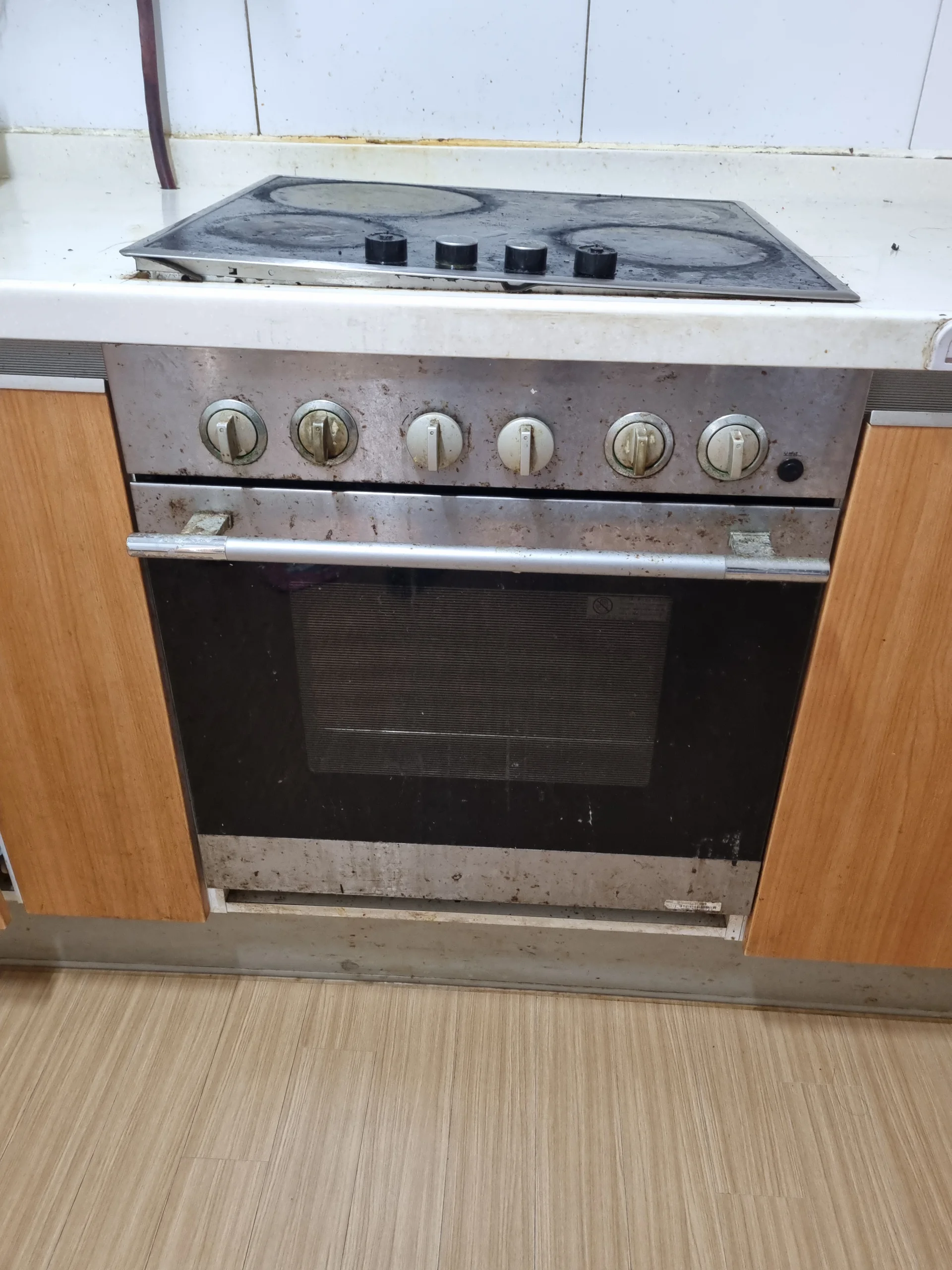 부분장 도어 마감 전후 사진 - 전